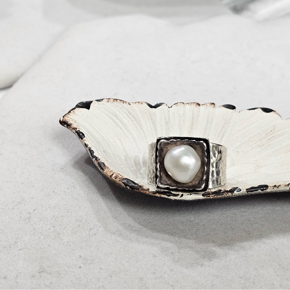 Silpada Rustic 925 Hammered Silver Pearl Ring Size 6 - Picture 3 of 15